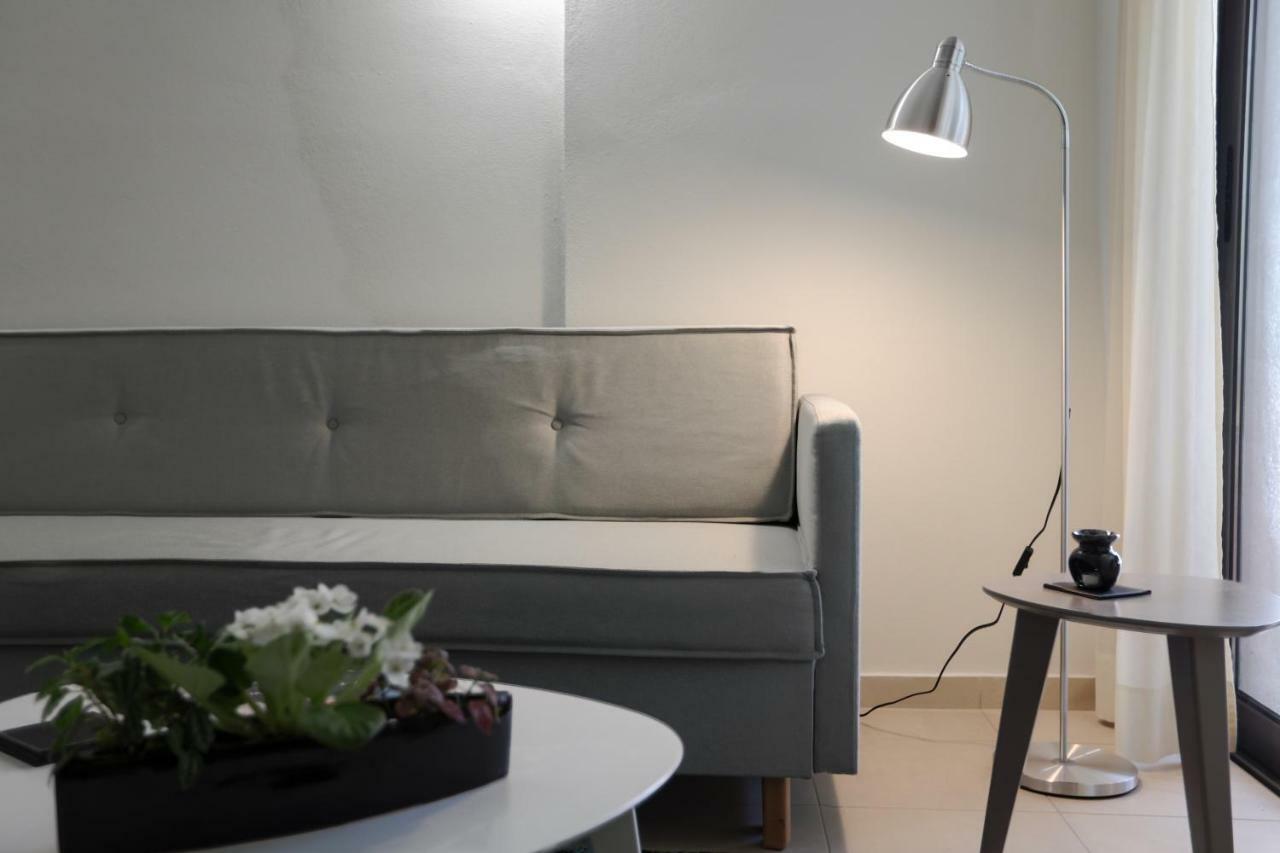 Katia'S Pepper Tree Apartment 伊拉克利翁 外观 照片